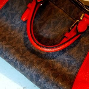 Small Micheal Kors purse